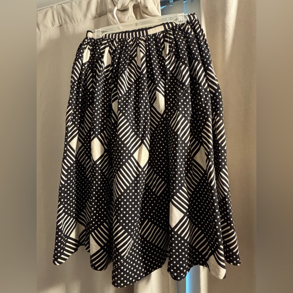 Vintage Black and White Patterned Skirt